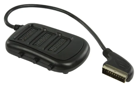 Scart-switch 3-vägs