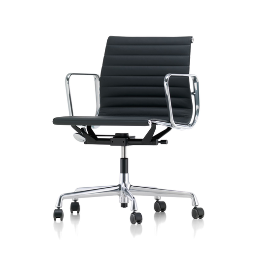 Vitra EA 117 kontorsstol Svart läder-Polerad aluminium