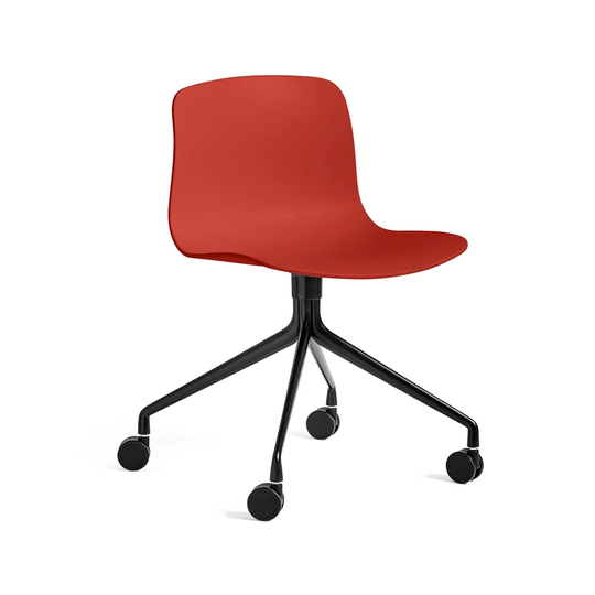 HAY About a Chair 14 kontorsstol warm red, svart stativ med hjul